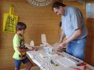 27.07.2016 3. Bastelnachmittag - Schwerpunkt einstellen