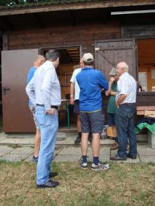 13.07.2016 Schülerbasteln -  Die Helfer