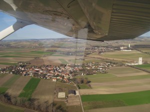 2002 - 1.Virtueller F3F-Wettbewerb > Blick aus dem Cockpit der Cessna 172 !