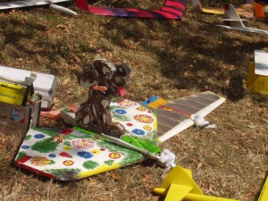 2003 - Flugtag - Ausstellung > Der fliegende Hund.