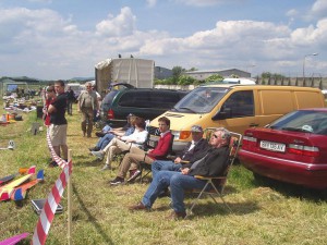 2004 - Flugtag Rakvice. Die MFK-Breitenfurter Crew.