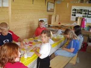 2005 - Erster Bastelabend mit den SchülerInnen 2005.