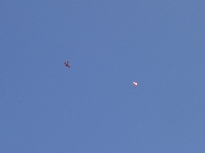 2007.08.19 - Flugtag - Paragleiterabwurf