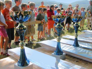 Schauflugtag 2009 - Die Pokale warten geduldig