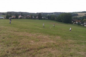 13.7.2011 1. Fliegerbasteln mit den Schülern - Einfliegen