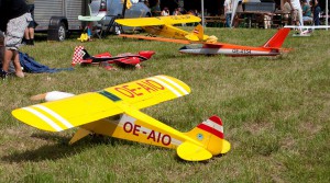 15.8.2011 50 Jahre MFK-B - Flugshow - Piper PA18 