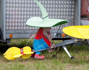 15.8.2011 50 Jahre MFK-B - Flugshow - "Hexe Isolde" Spannw. 83cm, Länge 1,2m