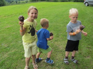 30.5.2015 - Soliusfliegen - Die Kinder lieben die Pokale! 