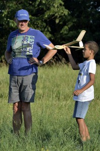 22.7.2015 - 3. Bastelnachmittag mit den Kindern - üben, üben, üben, .....