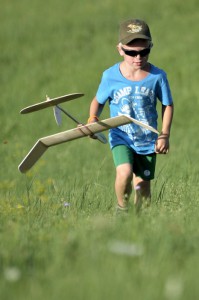 22.7.2015 - 3. Bastelnachmittag mit den Kindern - üben, üben, üben, .....