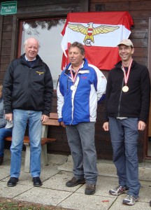 10.10.2015 - 3. Klubcup - Zeitfliegen - LSL Roland Dunger mit den beiden Ersten